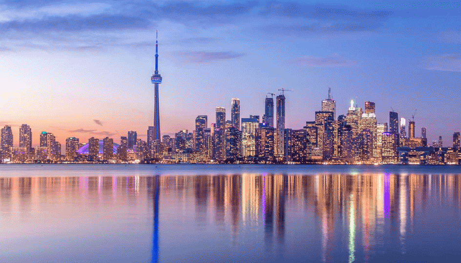 Skyline at sunset in Toronto Canada