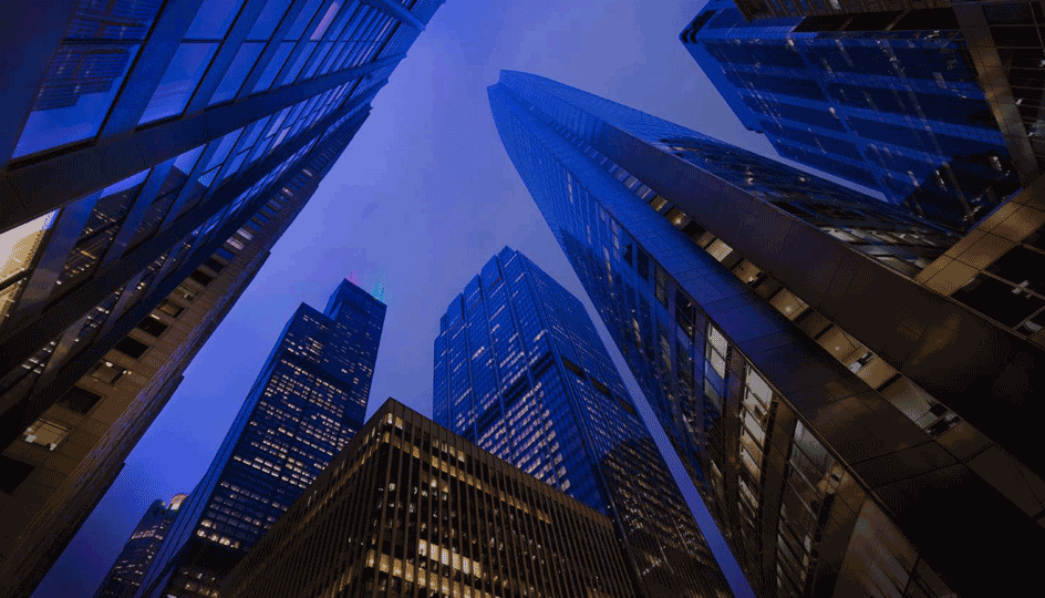 Chicago's skyscrapers in financial district at dusk in Illinois